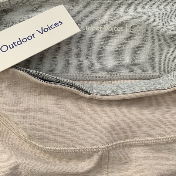Outdoor Voices Oatmeal & Gray Dipped Leggings - Picture 9 of 9